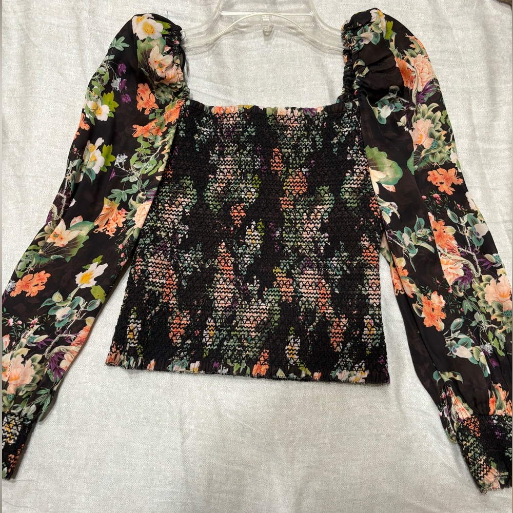 Alice + Olivia Black floral Long Sleeve top